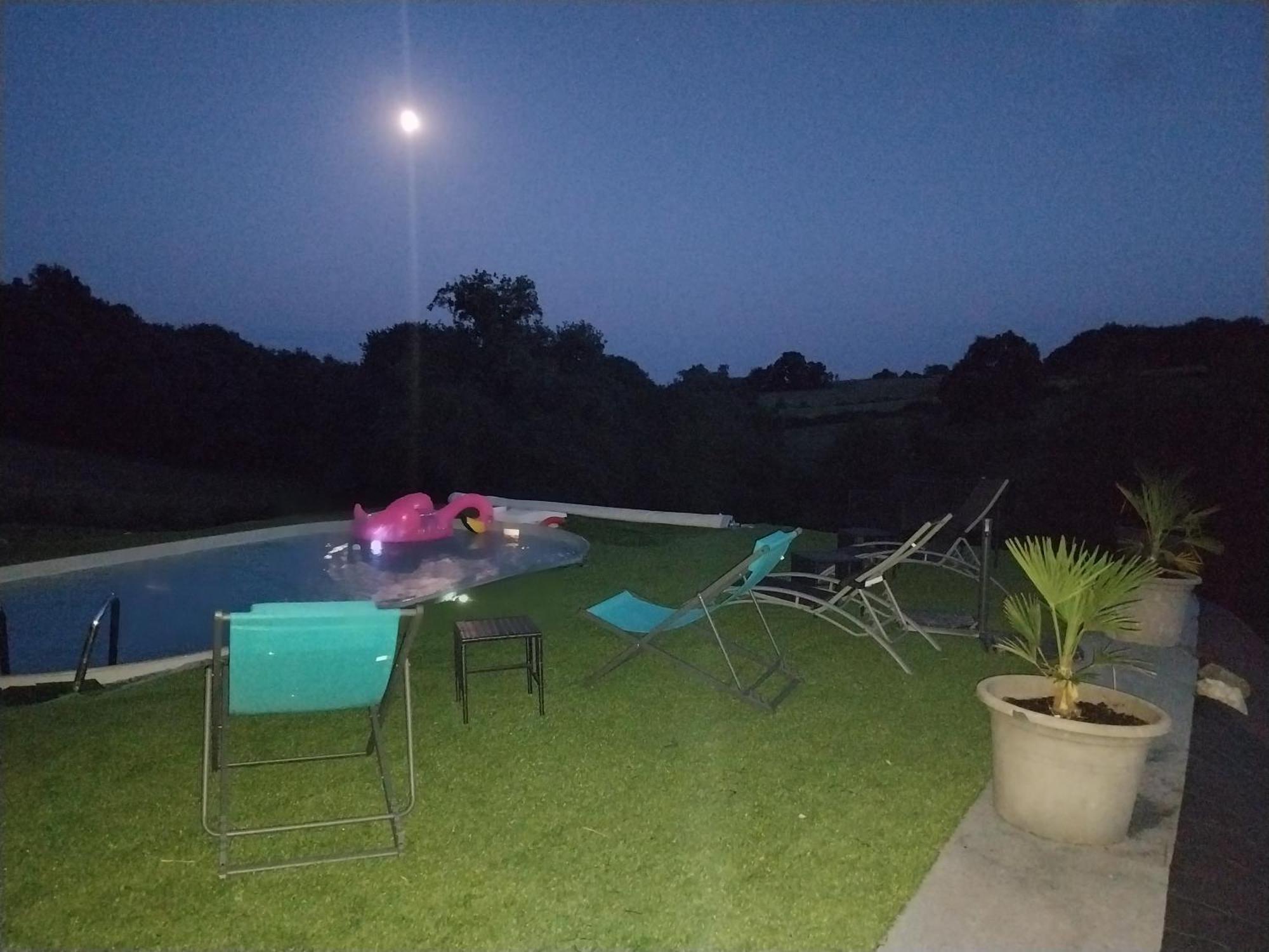 Luxury tent La Bubble La Salvetat-Peyrales